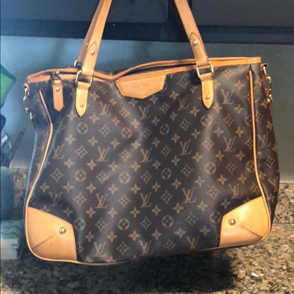 Authentic LV Estrela with strap